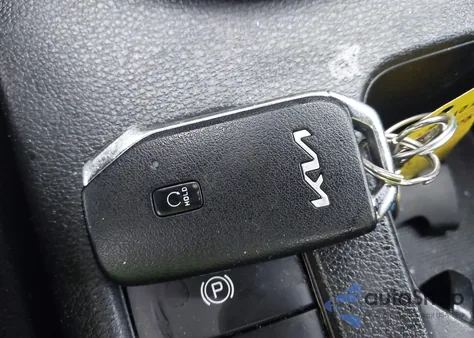 2015 Kia Forte Lx z USA, uszkodzony, nr VIN KNAFK4A68F5256975